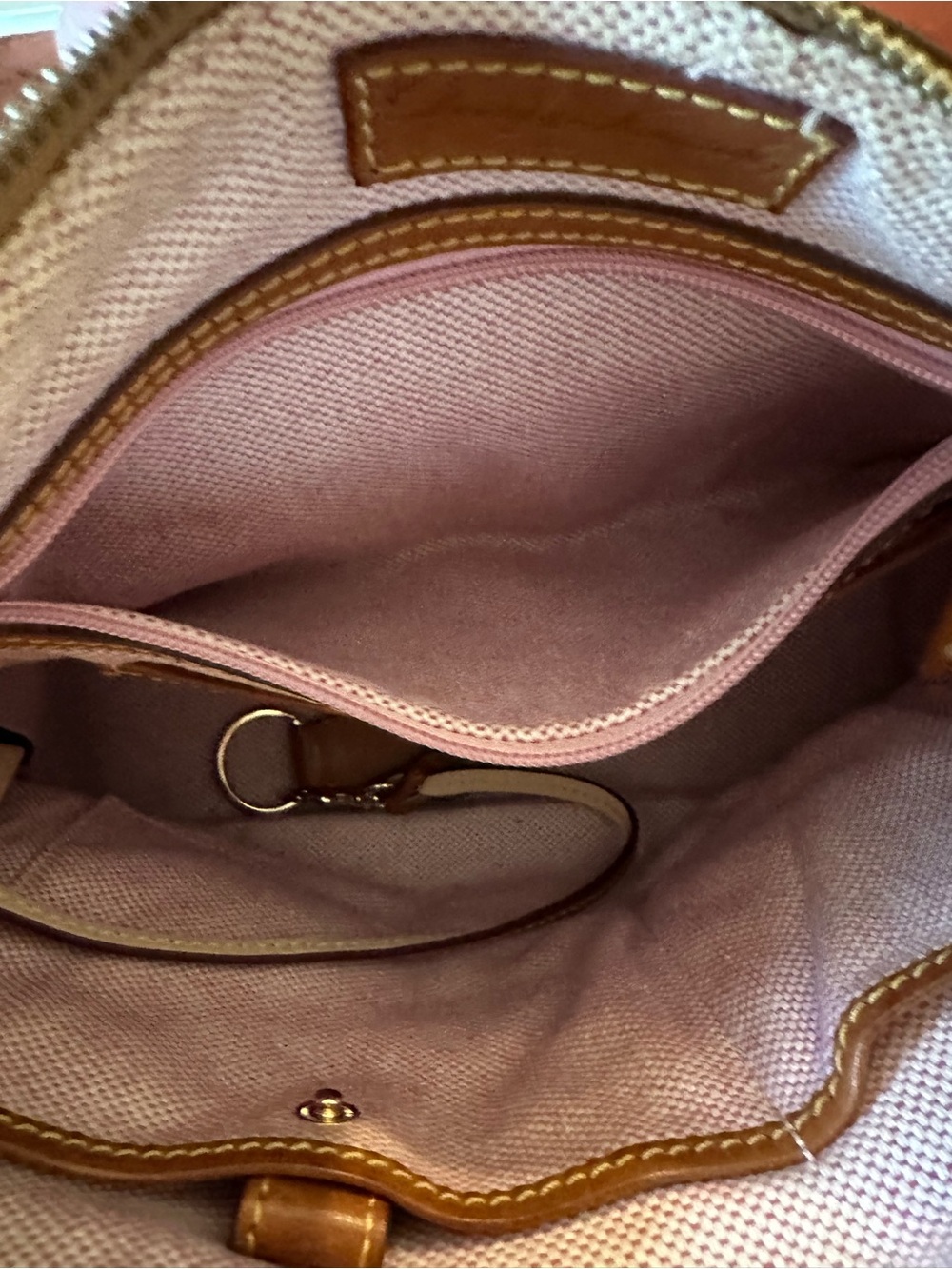 💐 Dooney & Bourke Pink Pebble Grain Leather Hobo Bag - Picture 13 of 16
